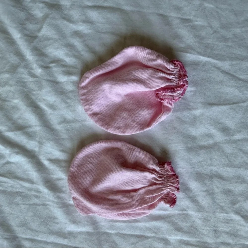 Like New! Set of 4 Newborn Baby Girl Scratch Mittens